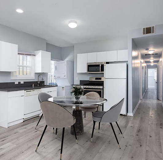 Modern apartment kitchen and dining area near USC in University Park